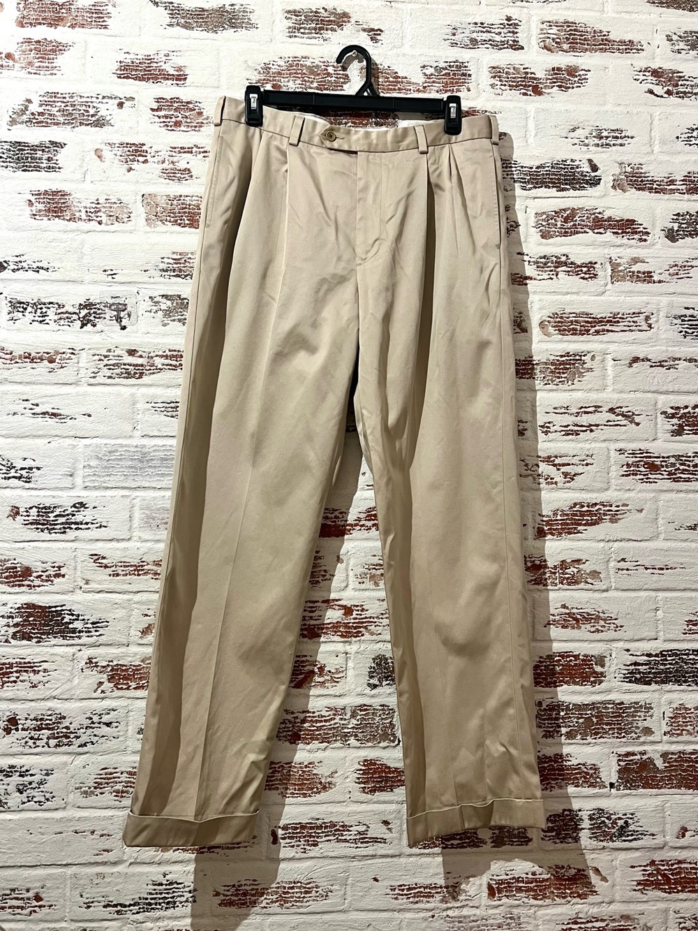 Roundtree & Yorke Pants Gold Label Premium Twill Khaki Pleated Cotton 36x32